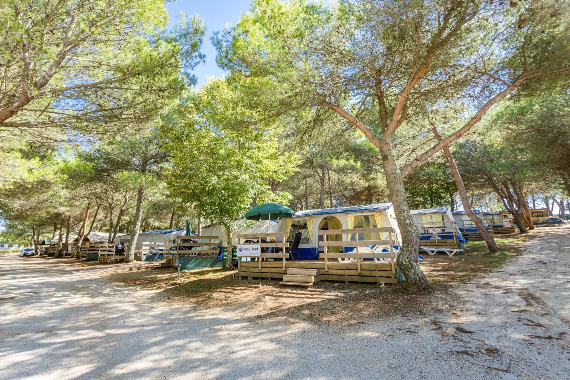 Easyatent Bungalow Tent Lanterna 카르바포랏 객실 사진